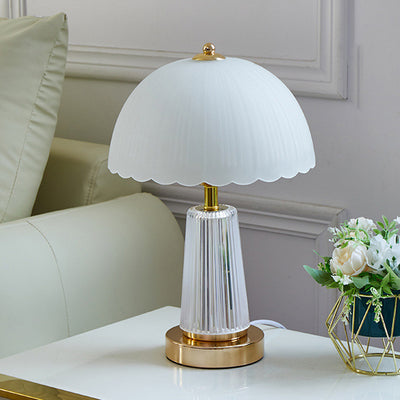 Lampe de table moderne de luxe à base ronde en forme de pétale en fer et verre acrylique à 1 lumière pour chambre 