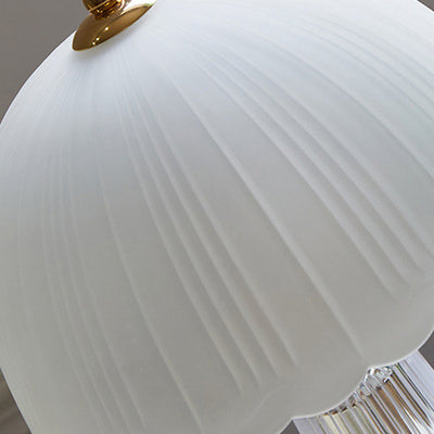 Lampe de table moderne de luxe à base ronde en forme de pétale en fer et verre acrylique à 1 lumière pour chambre 