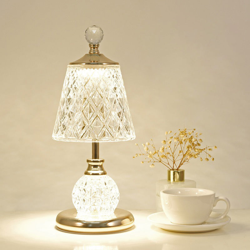 Lampe de table LED USB en verre et fer avec abat-jour tambour et base conique moderne pour chambre 
