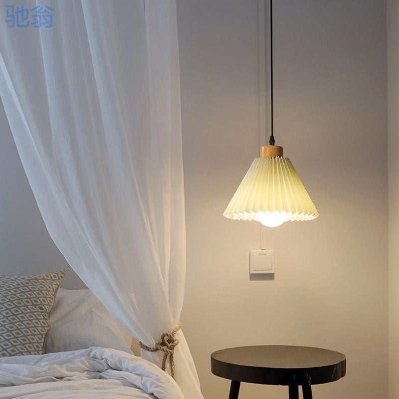 Lustre suspendu à 1 lumière en tissu conique plissé japonais traditionnel pour salon 