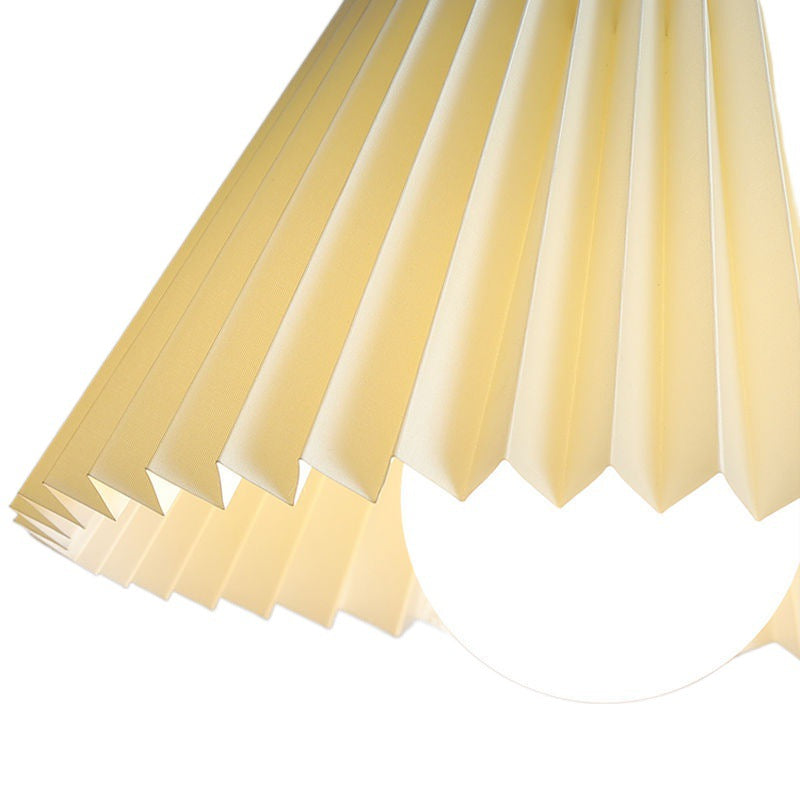 Lustre suspendu à 1 lumière en tissu conique plissé japonais traditionnel pour salon 