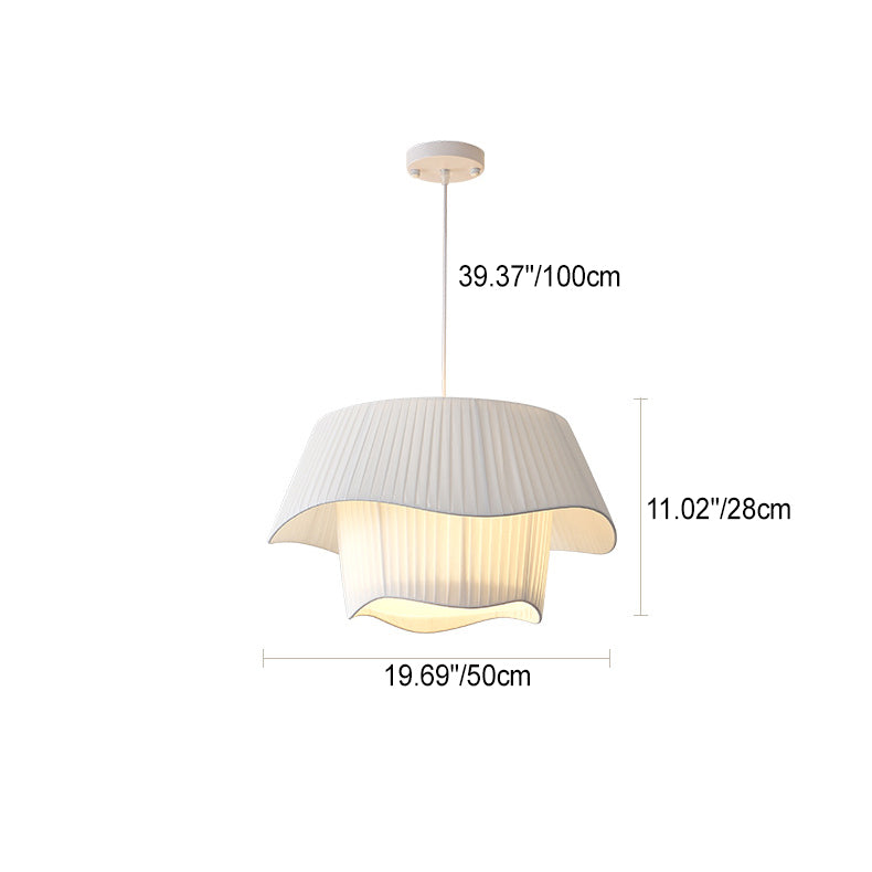 Zeitgenössische nordische Doppelschicht-Trommel plissierter Stoff Eisen Acryl 4/5-Licht Pendelleuchte für das Wohnzimmer 
