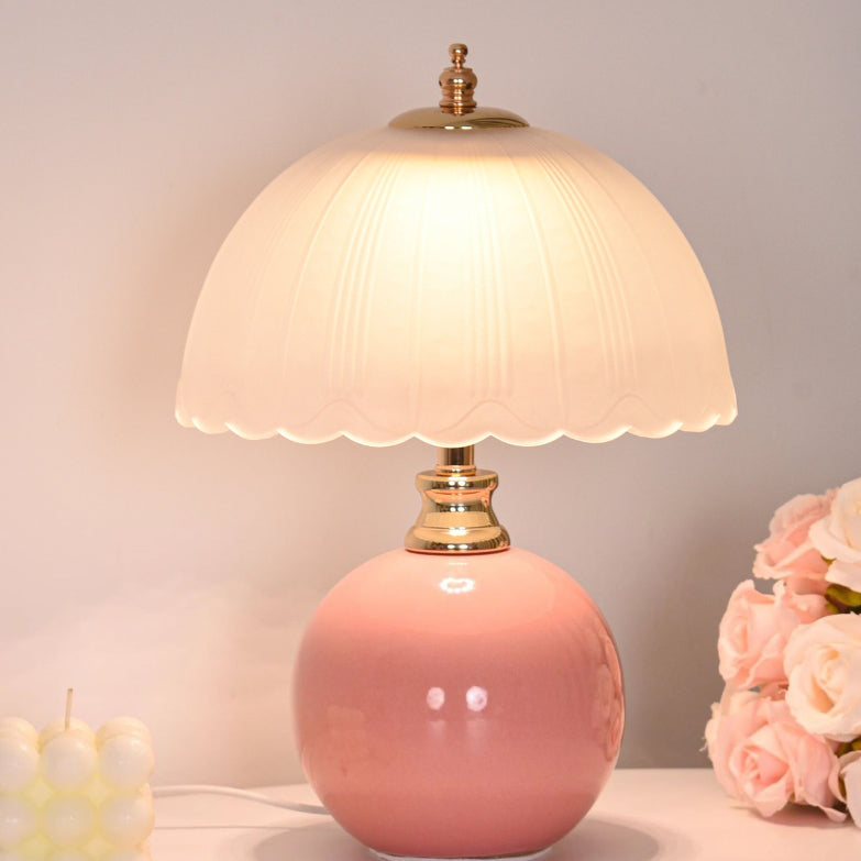 Zeitgenössische nordische Halbkugel-Blumenglobus-Basis Eisen Keramik Glas 1-Licht Tischlampe für das Schlafzimmer 