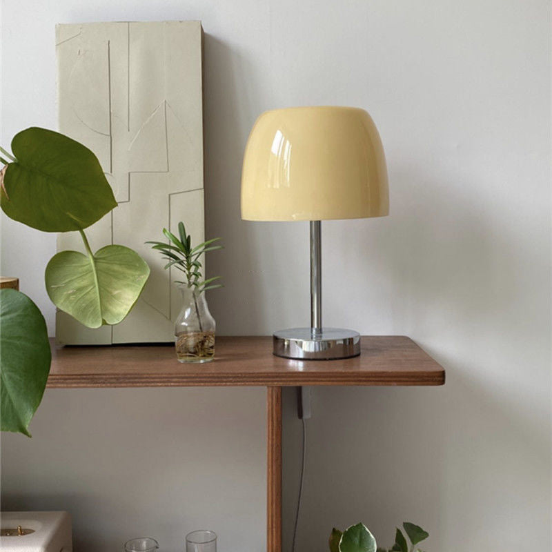 Zeitgenössische nordische runde Basis Pilzlampe Form Edelstahl Glas 1-Licht Tischlampe für Wohnzimmer 