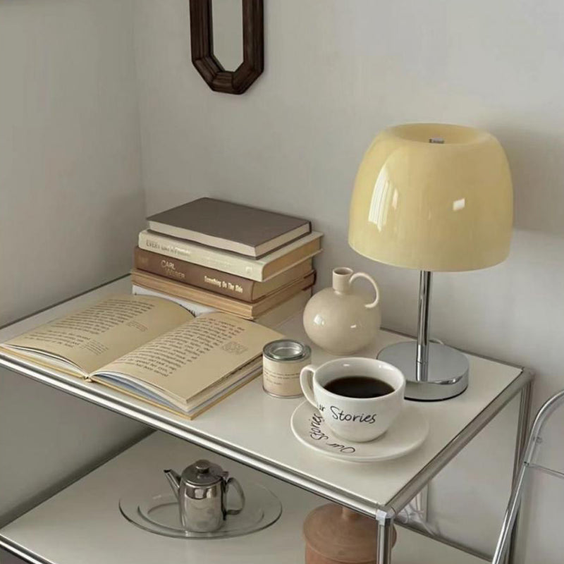 Zeitgenössische nordische runde Basis Pilzlampe Form Edelstahl Glas 1-Licht Tischlampe für Wohnzimmer 