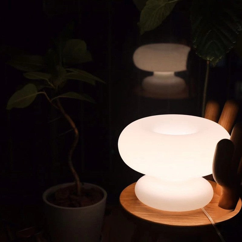 Lampe de table moderne Art Déco en verre en forme de beignet à 1 lumière pour chambre 