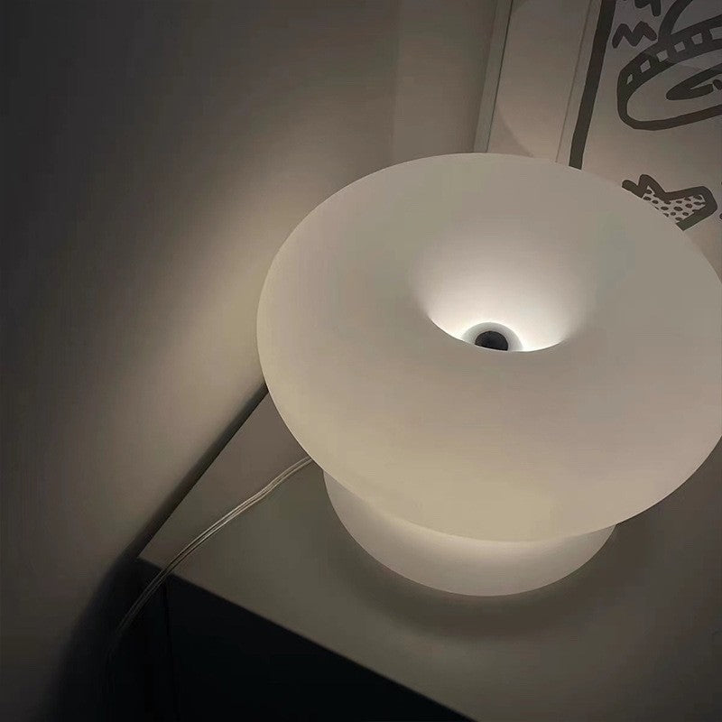 Lampe de table moderne Art Déco en verre en forme de beignet à 1 lumière pour chambre 