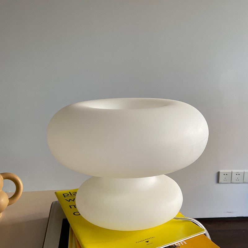 Lampe de table moderne Art Déco en verre en forme de beignet à 1 lumière pour chambre 