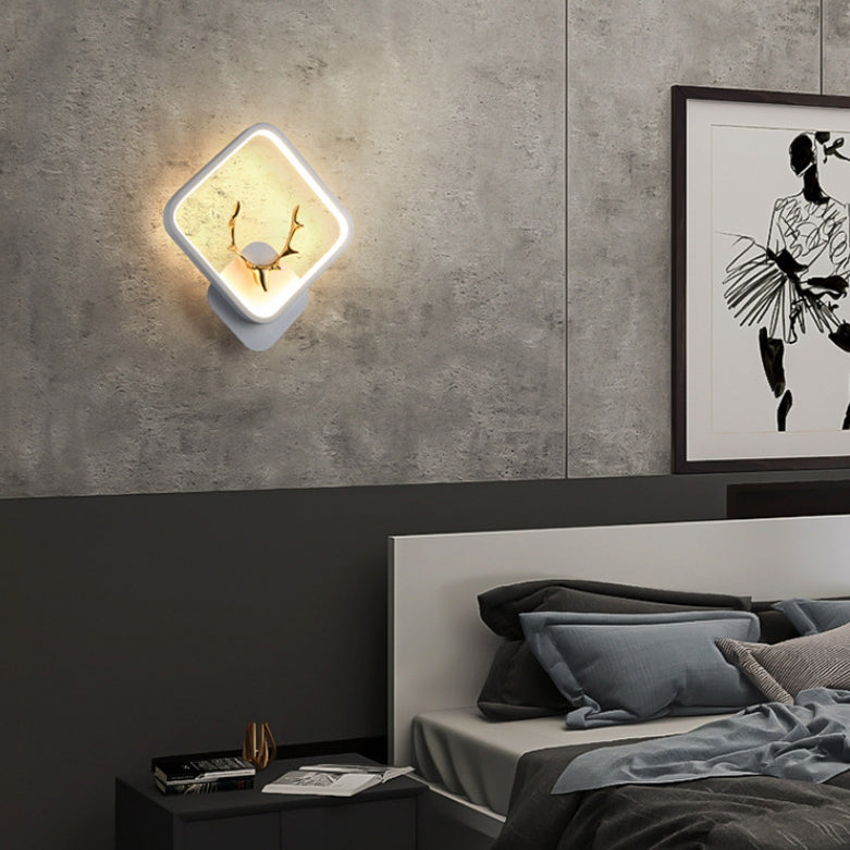 Zeitgenössische kreative runde quadratische Geweih-Eisen-Kunststoff-Silikon-LED-Wandleuchte für das Schlafzimmer 