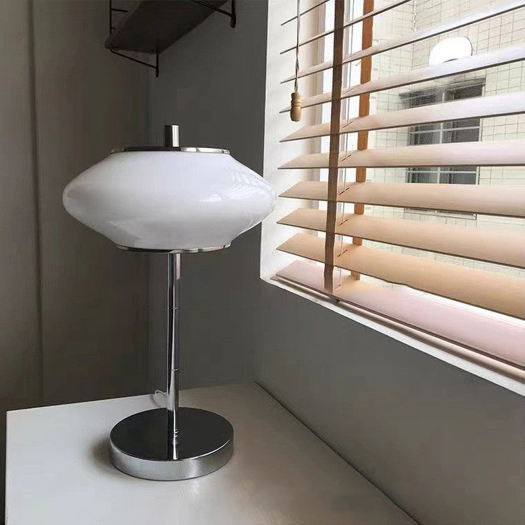 Moderne Tischlampe im UFO-Design aus Eisen und Glas mit LED für das Wohnzimmer 