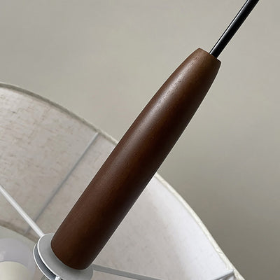 Traditionelle französische mehrschichtige Trommelform Stoff Holz 3-Licht Pendelleuchte für das Schlafzimmer 