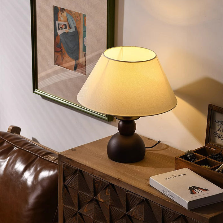 Lampe de table contemporaine rétro conique en tissu et bois à 1 lumière pour chambre 