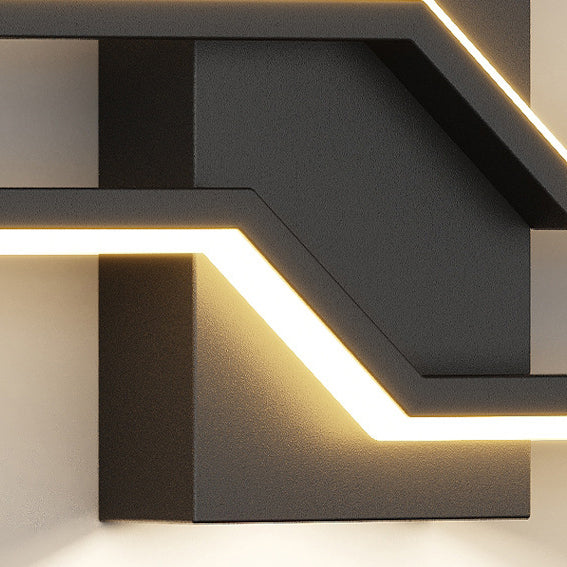Moderne minimalistische lineare parallele Kreuz-Eisen-PVC-LED-Wandleuchte für das Wohnzimmer 