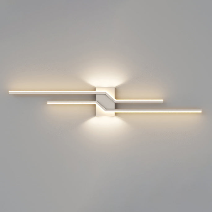 Moderne minimalistische lineare parallele Kreuz-Eisen-PVC-LED-Wandleuchte für das Wohnzimmer 