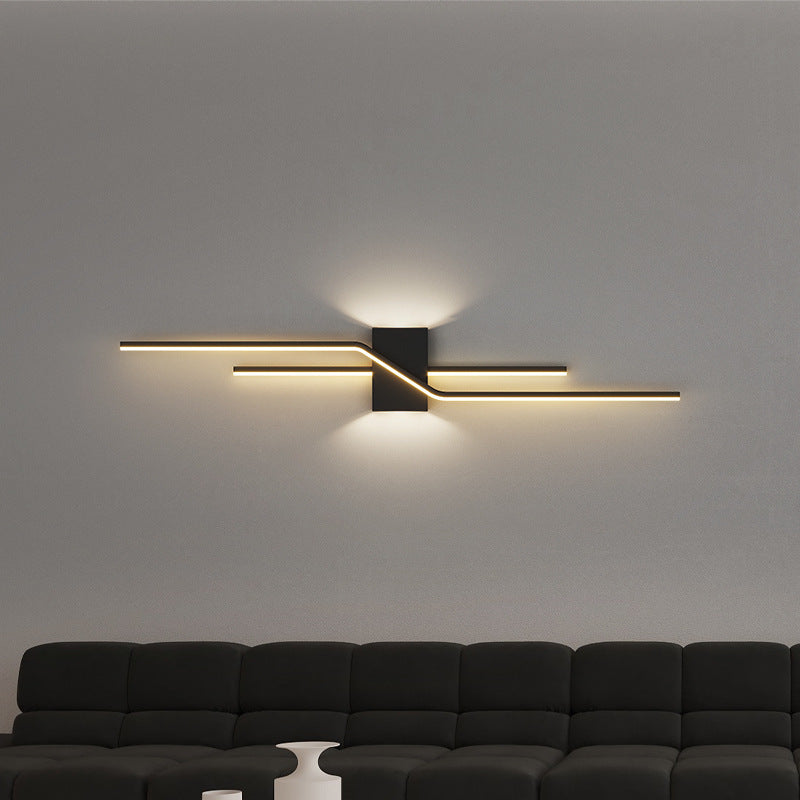 Moderne minimalistische lineare parallele Kreuz-Eisen-PVC-LED-Wandleuchte für das Wohnzimmer 
