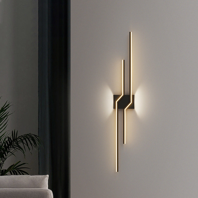 Moderne minimalistische lineare parallele Kreuz-Eisen-PVC-LED-Wandleuchte für das Wohnzimmer 