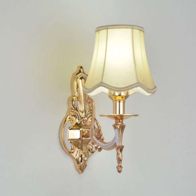 Applique Murale Traditionnelle Européenne avec Abat-jour Cylindrique en Tissu à Fleurs 1/2 Lumière pour Salon 
