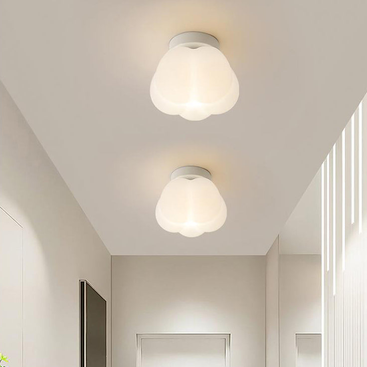 Zeitgenössische nordische Kürbisform Eisen PE 1-Licht Semi-Flush Mount Deckenleuchte für den Flur 