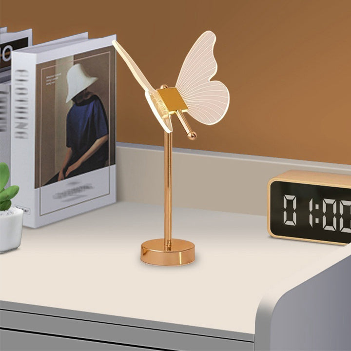Zeitgenössische nordische USB-wiederaufladbare Schmetterlings-Eisen-Acryl-LED-Tischlampe für das Schlafzimmer 