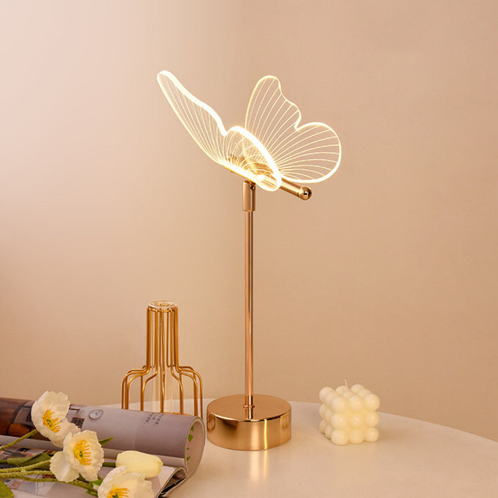 Zeitgenössische nordische USB-wiederaufladbare Schmetterlings-Eisen-Acryl-LED-Tischlampe für das Schlafzimmer 