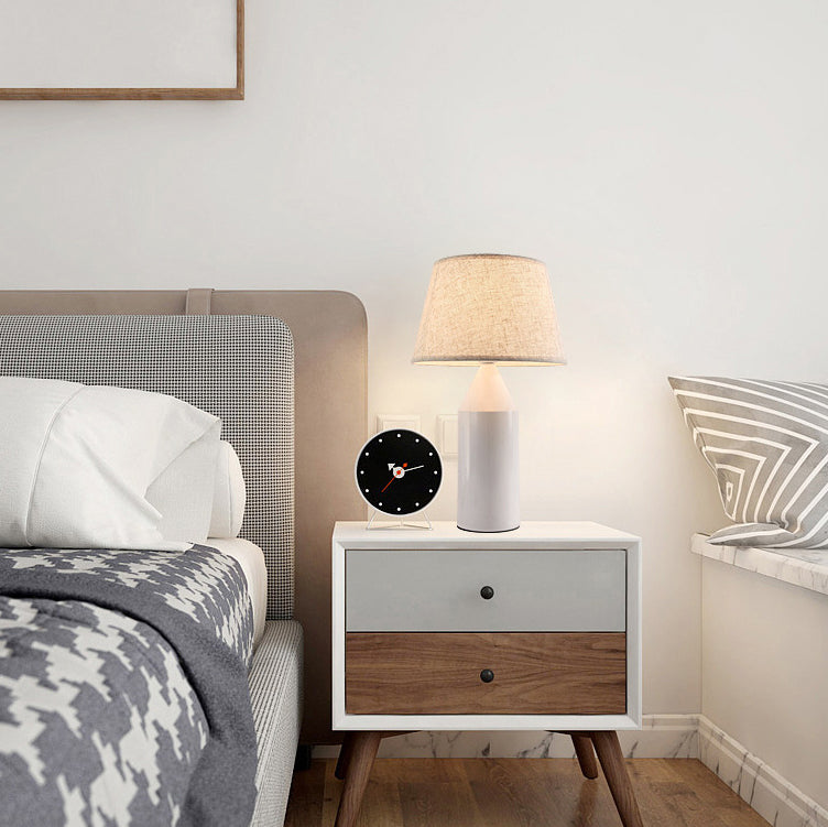 Zeitgenössische kreative Weinflaschenform Hardware Stoff 1-Licht Tischlampe für Schlafzimmer 