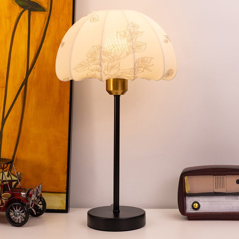 Traditional Vintage Iron Fabric Dome Leaves Pattern 1-Light Table Lamp For Bedroom