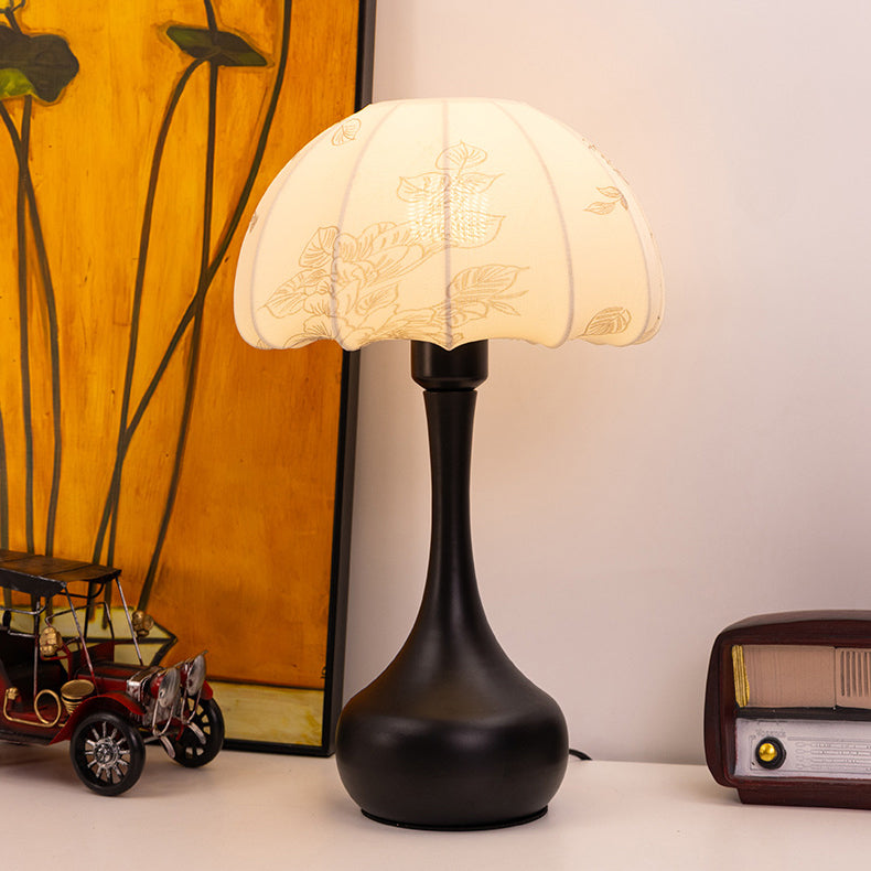 Traditional Vintage Iron Fabric Dome Leaves Pattern 1-Light Table Lamp For Bedroom