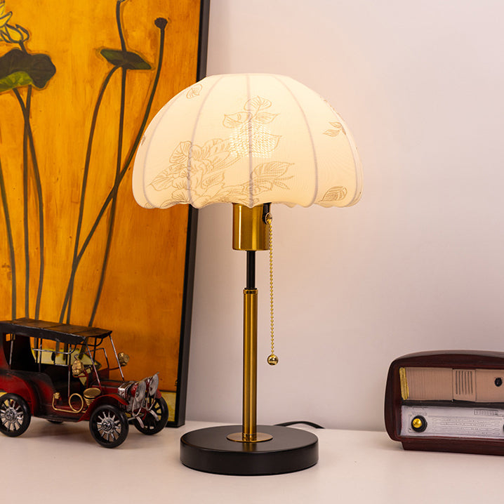 Traditional Vintage Iron Fabric Dome Leaves Pattern 1-Light Table Lamp For Bedroom