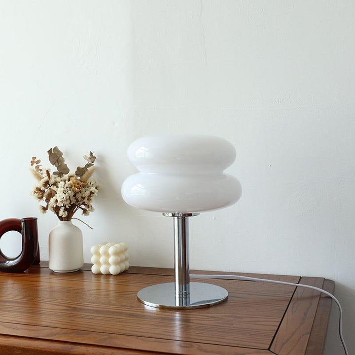 Moderne minimalistische Doppelschicht-Kuchenform Glas Eisen 1-Licht Tischlampe für das Schlafzimmer 