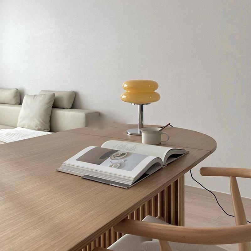 Moderne minimalistische Doppelschicht-Kuchenform Glas Eisen 1-Licht Tischlampe für das Schlafzimmer 