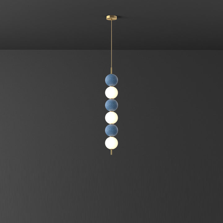 Moderne minimalistische vertikale String-Kugel Messing Acryl LED Pendelleuchte für das Schlafzimmer 