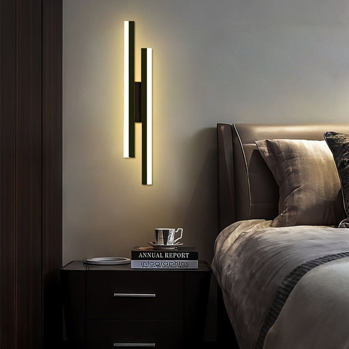 Applique murale LED en fer, aluminium et acrylique nordique contemporain à double ligne asymétrique pour salon 