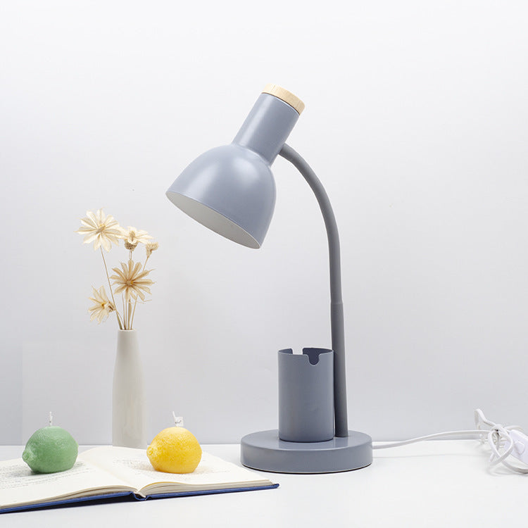 Moderner minimalistischer Eisen-Holz-verstellbarer Winkel-Stifthalter 1-Licht-Tischlampe für das Studium 