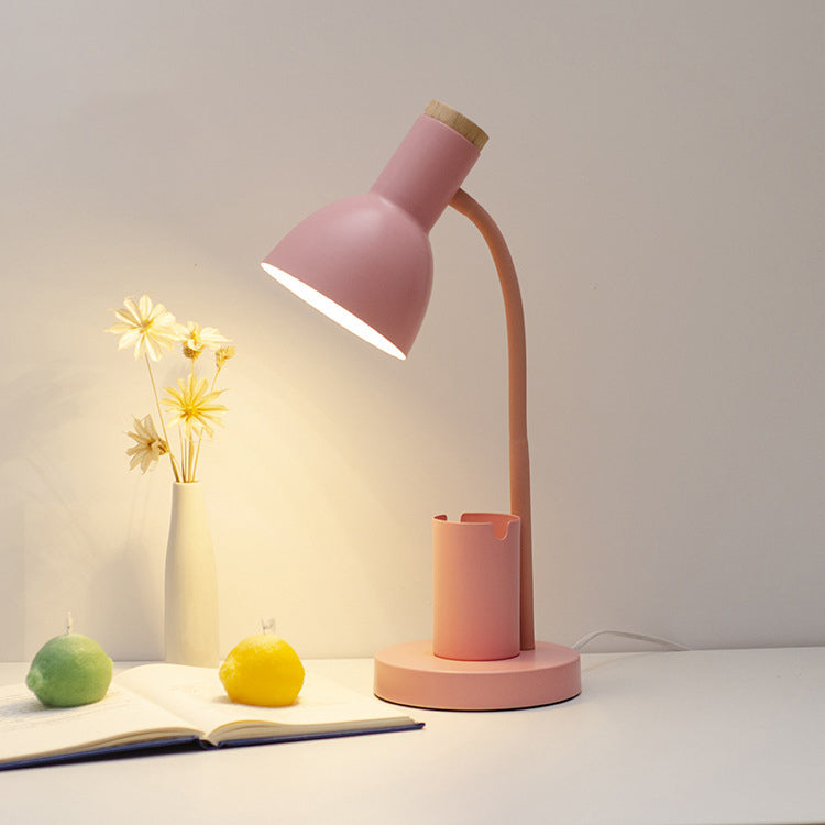 Moderner minimalistischer Eisen-Holz-verstellbarer Winkel-Stifthalter 1-Licht-Tischlampe für das Studium 
