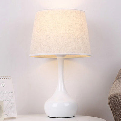 Moderner minimalistischer Tischlampe mit Tropfenbasis, Trommelform, Stoff, Eisen, 1-Licht für Schlafzimmer 