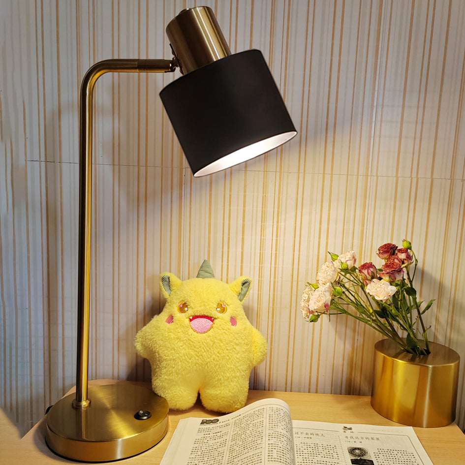 Moderne minimalistische Eisen-Tischlampe mit verstellbarem Winkel und trommelförmigem 1-Licht für das Studium 