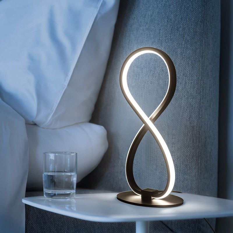 Moderne minimalistische 8-förmige Aluminium-Silikon-LED-Tischlampe für das Wohnzimmer 