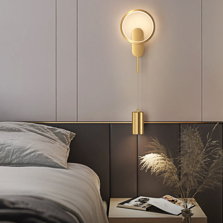 Zeitgenössische nordische Eisen-Aluminium-Acryl asymmetrische Doppellinien-LED-Wandleuchte für das Wohnzimmer 