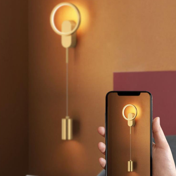 Zeitgenössische nordische Eisen-Aluminium-Acryl asymmetrische Doppellinien-LED-Wandleuchte für das Wohnzimmer 