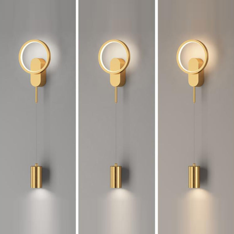 Zeitgenössische nordische Eisen-Aluminium-Acryl asymmetrische Doppellinien-LED-Wandleuchte für das Wohnzimmer 