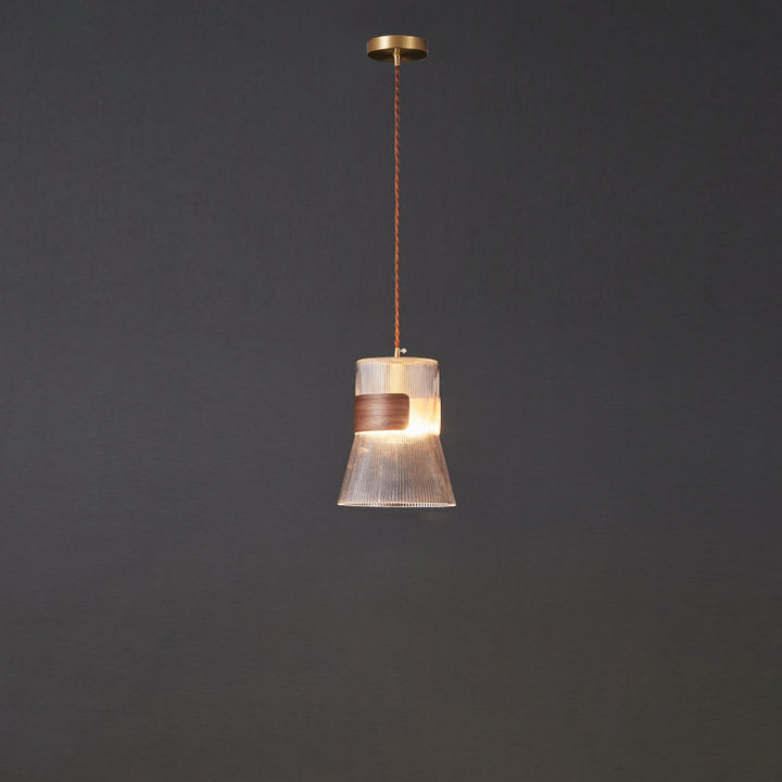 Forme de tasse rétro contemporaine en verre cannelé en laiton bois 1 - Suspension lumineuse pour le salon 