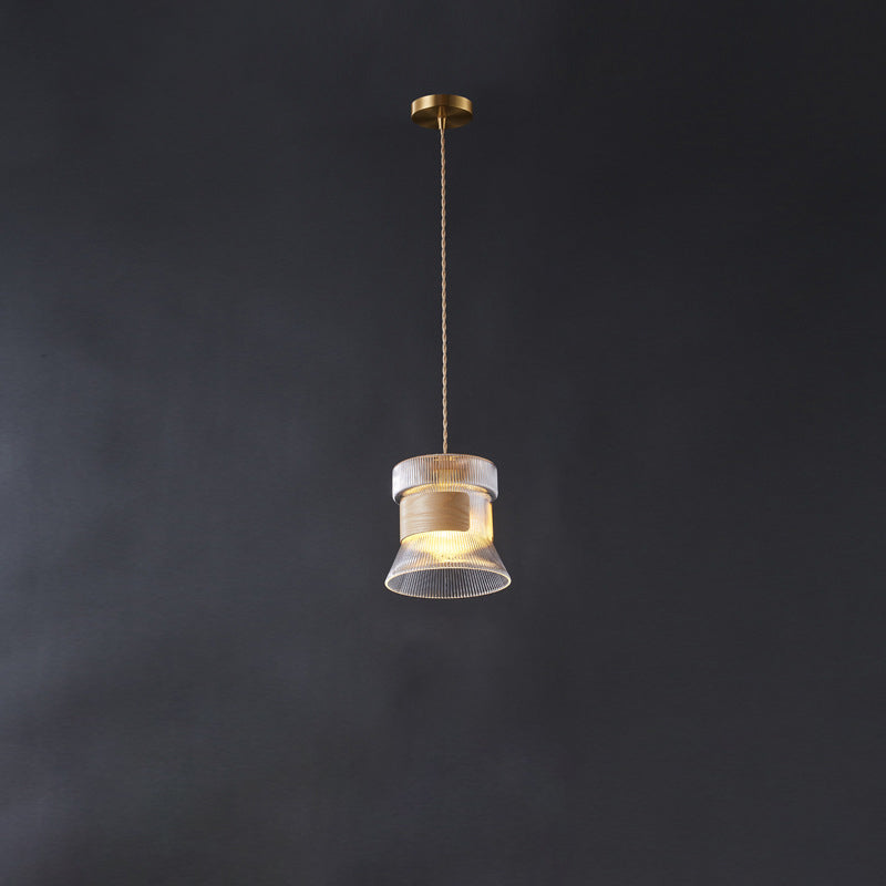Forme de tasse rétro contemporaine en verre cannelé en laiton bois 1 - Suspension lumineuse pour le salon 