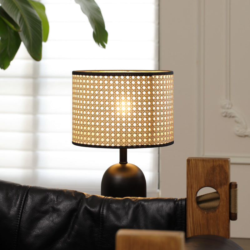 Zeitgenössische Retro Massivholz Metall Stoff Zylinder Gedruckt Blume 1-Licht Tischlampe Für Schlafzimmer 