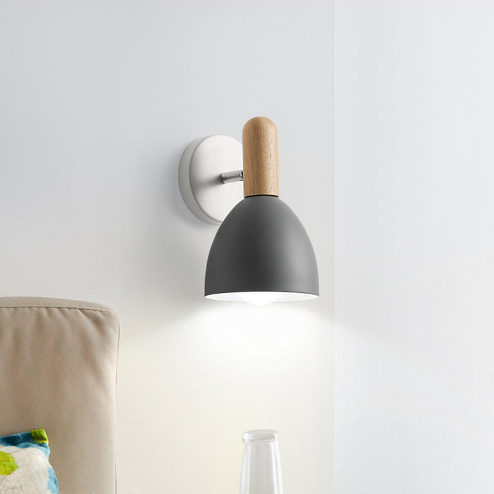 Applique murale 1 lumière en forme de boulet de canon en bois et fer macaron nordique contemporain pour salon 