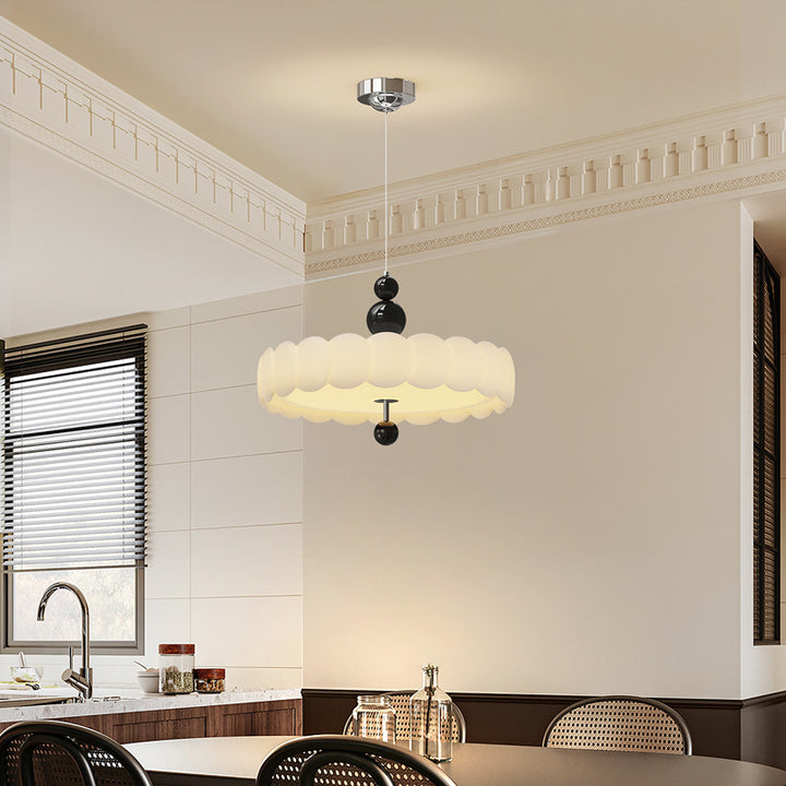 Traditionelle französische Creme-Kürbis-Eisen-PE-LED-Pendelleuchte für das Wohnzimmer 