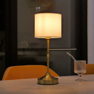 Moderne minimalistische Zylinderform Stoffeisen 1-Licht Tischlampe für das Schlafzimmer 