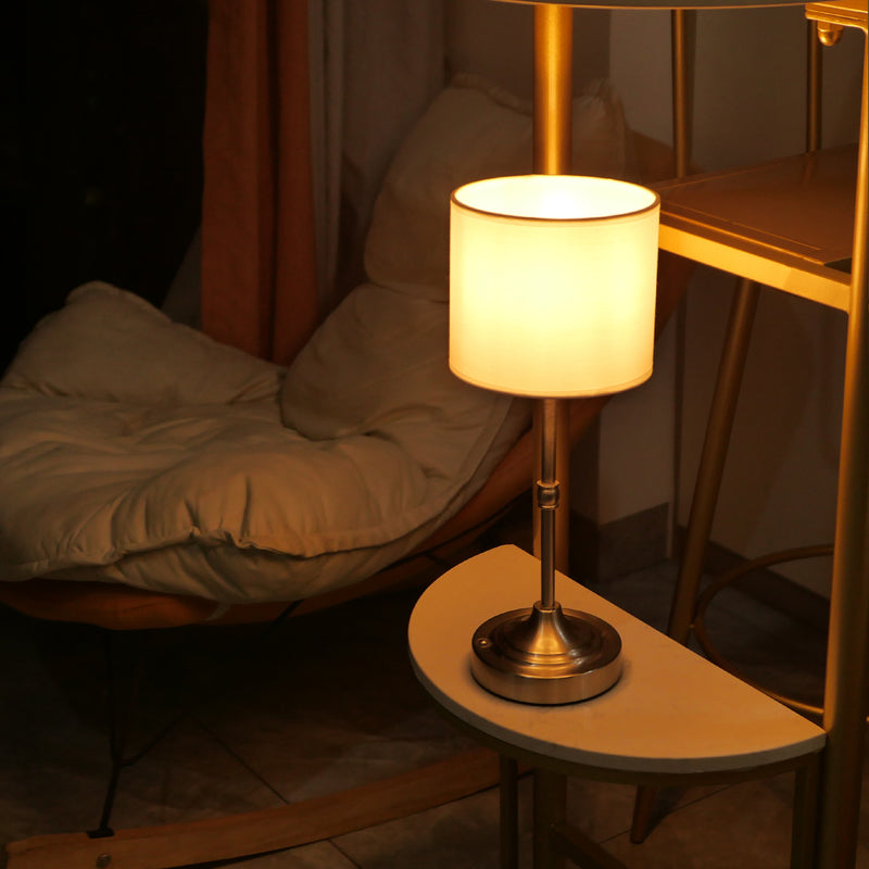 Moderne minimalistische Zylinderform Stoffeisen 1-Licht Tischlampe für das Schlafzimmer 