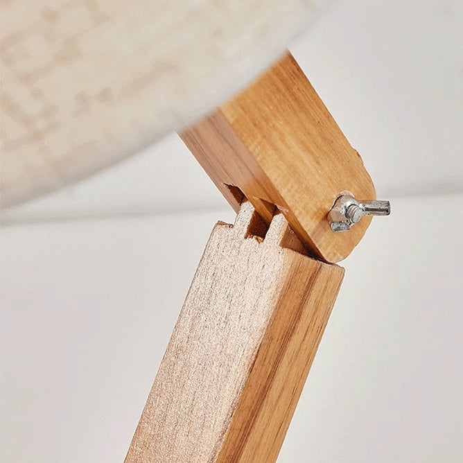 Zeitgenössische kreative verstellbare Roboterform Holzsockel Zylinder Stoff 1-Licht Tischlampe für das Wohnzimmer 