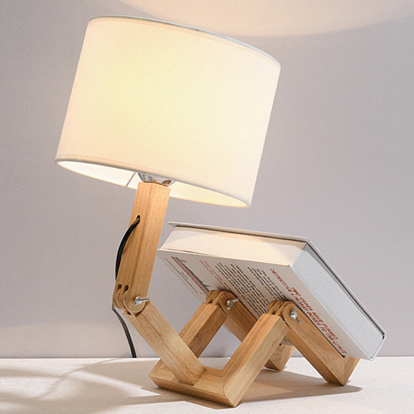 Zeitgenössische kreative verstellbare Roboterform Holzsockel Zylinder Stoff 1-Licht Tischlampe für das Wohnzimmer 