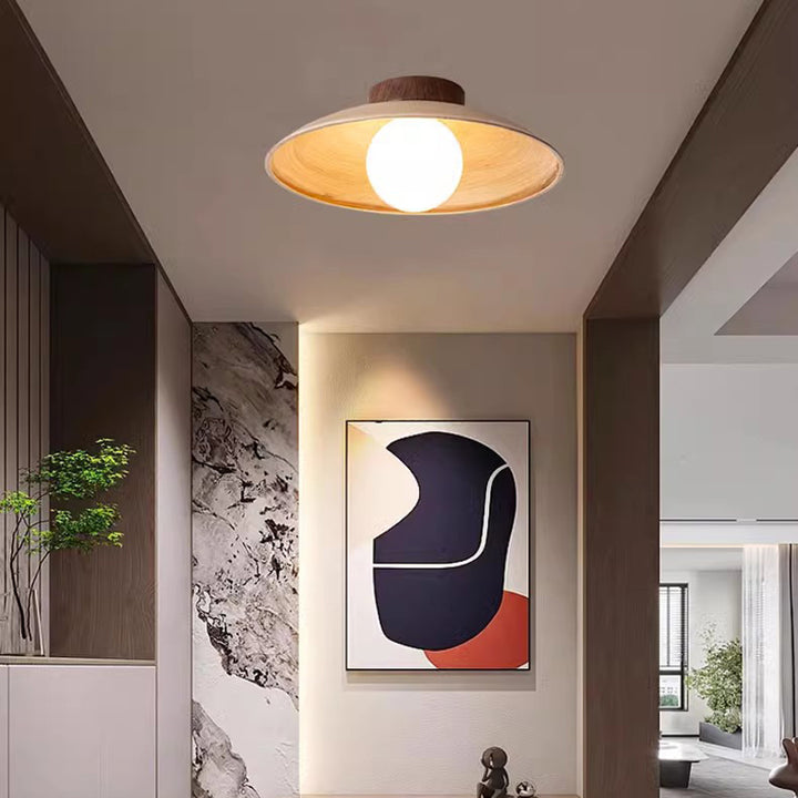 Traditionelle japanische Faux-Holzmaserung fliegende Untertassenform Eisen Glas 1-Licht Semi-Flush Deckenleuchte für Wohnzimmer 